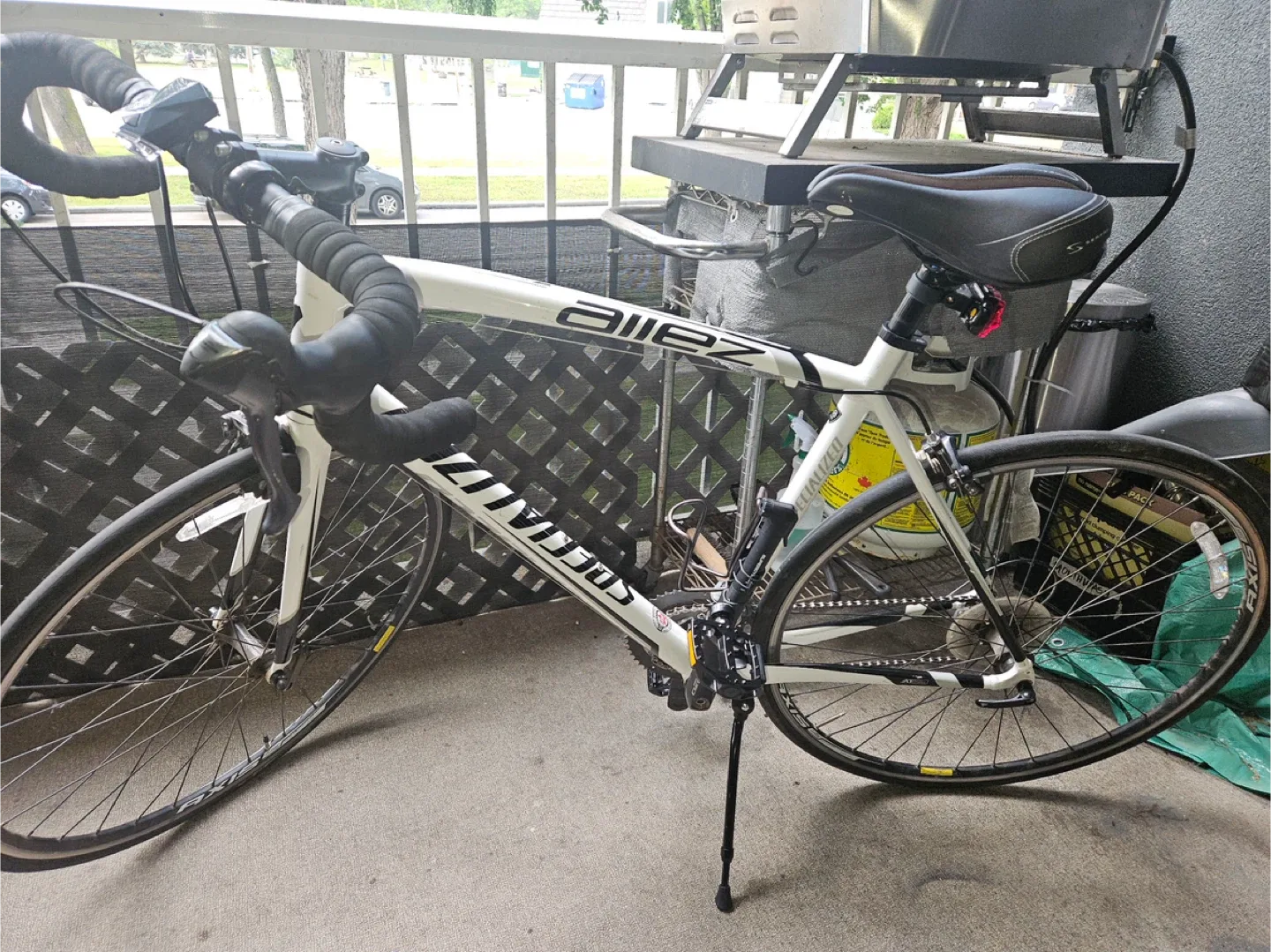 Specialized Allez Road Bike image indicator(2)