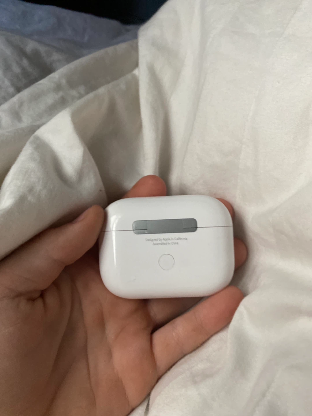 Apple AirPods Pro (2nd generation) - photo 2