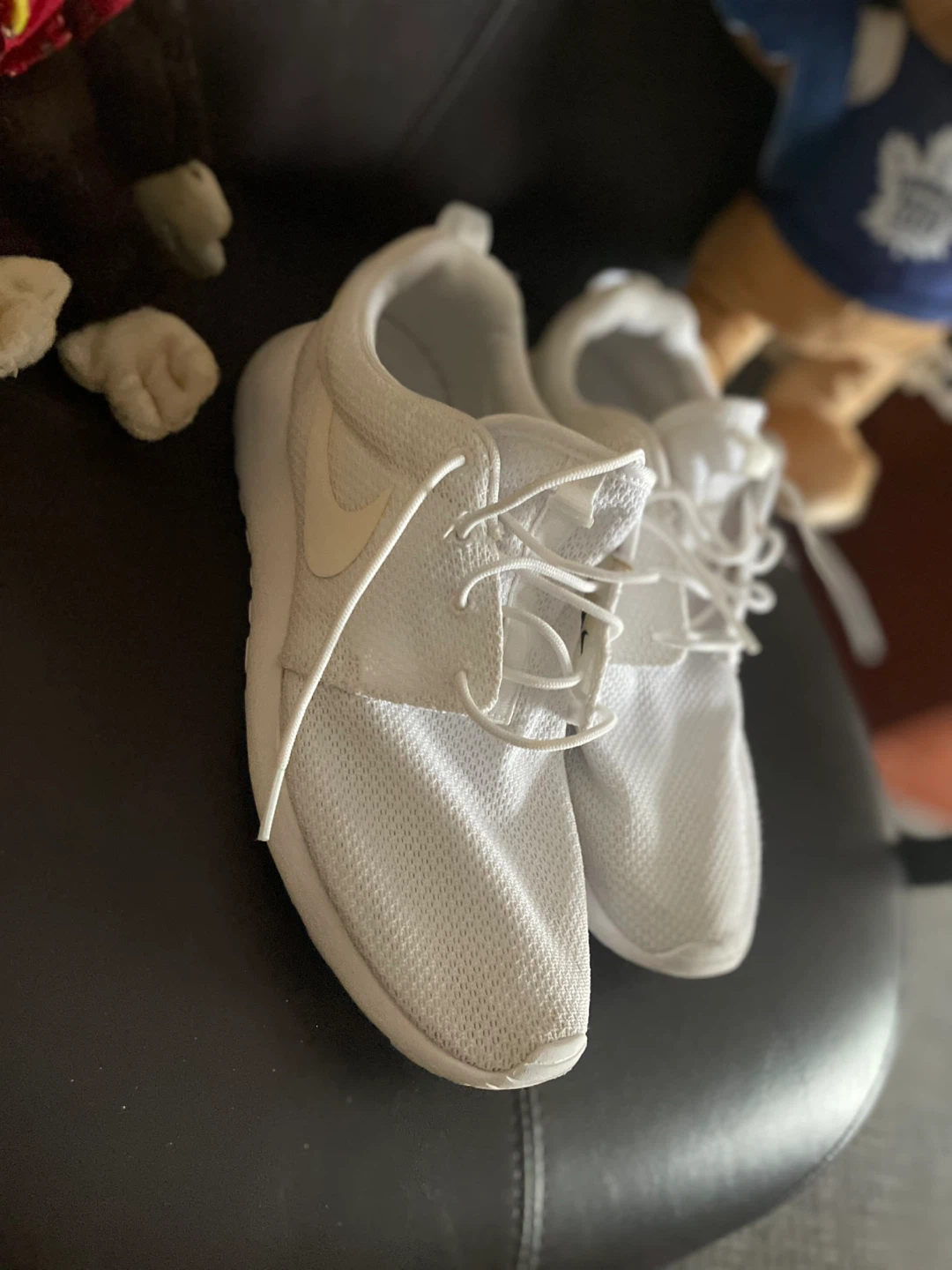Nike Roshe One White Sneakers - Size US 10 - photo 5