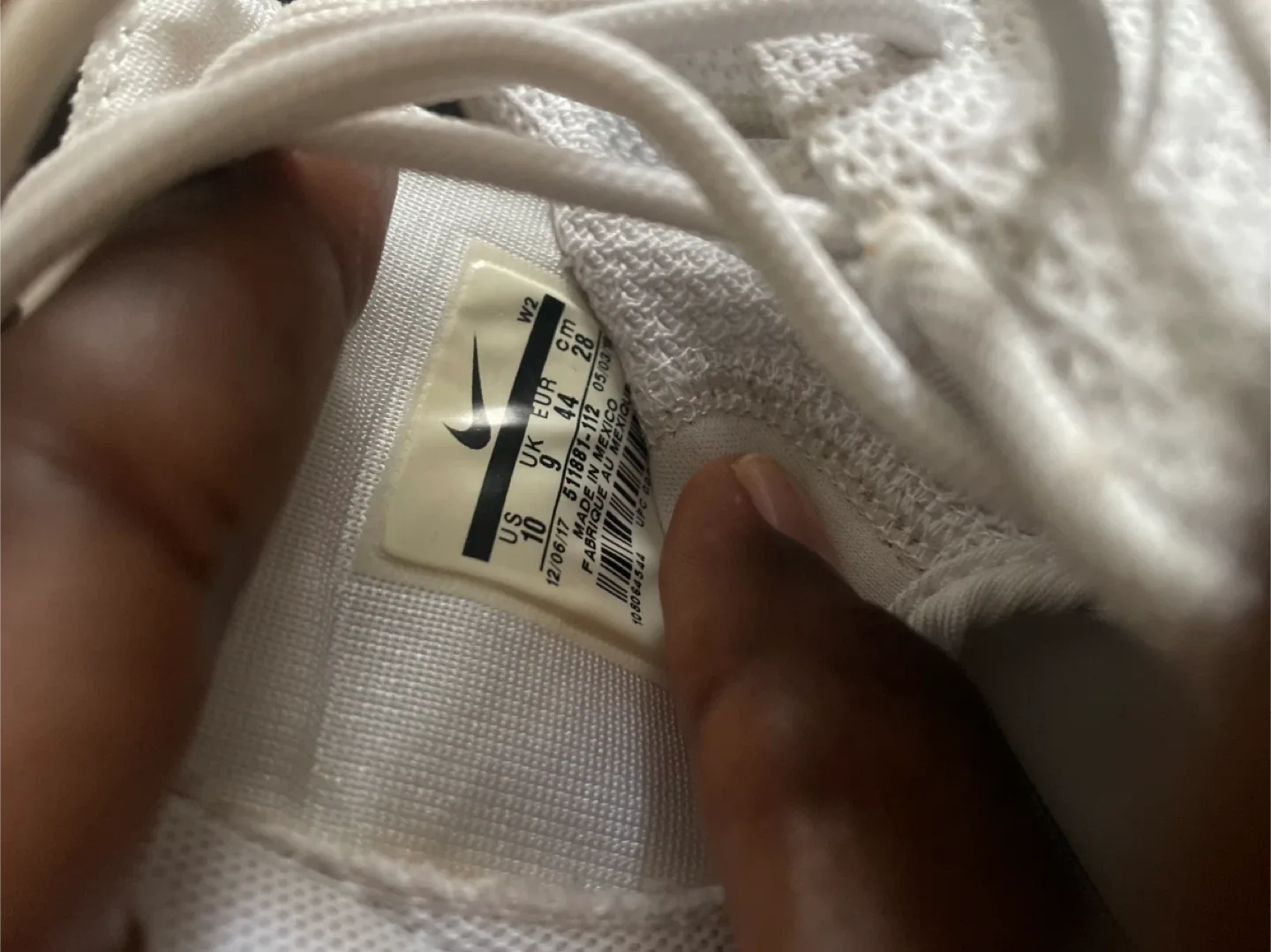 Nike Roshe One White Sneakers - Size US 10 image indicator(3)