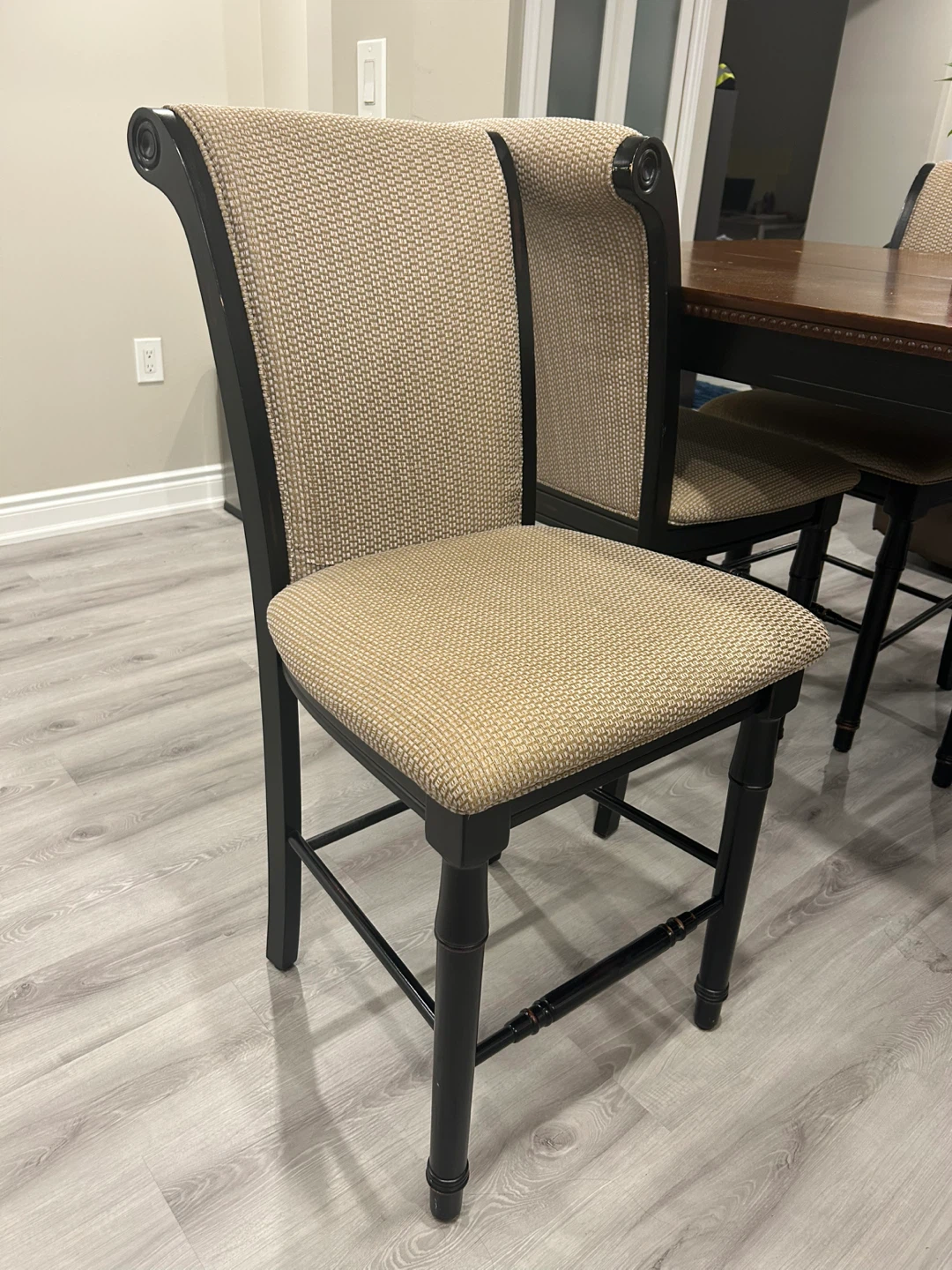 Dining Table with 6 Chairs - photo 3