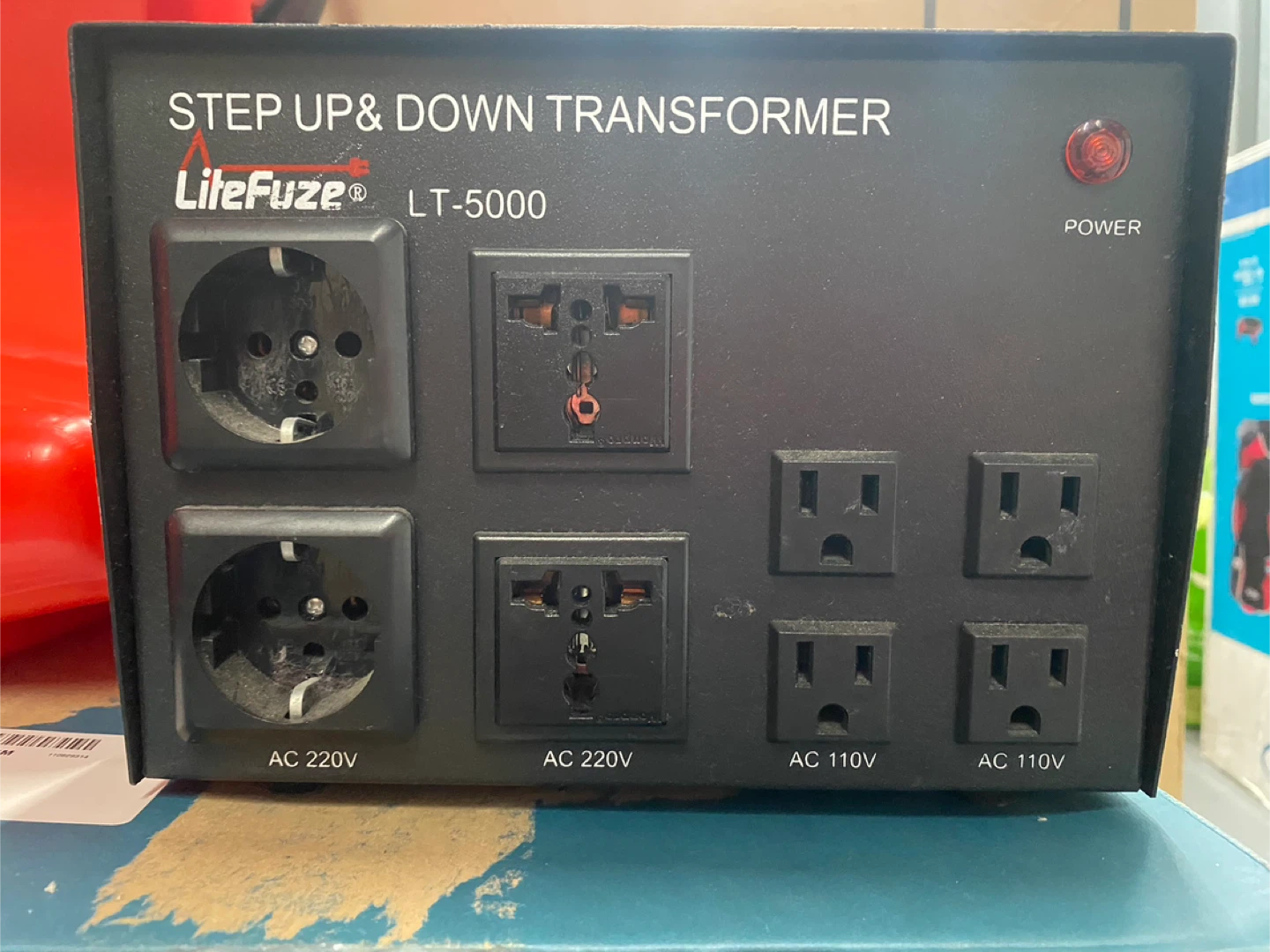 LiteFuze LT-5000 Step Up & Down Transformer - photo 3