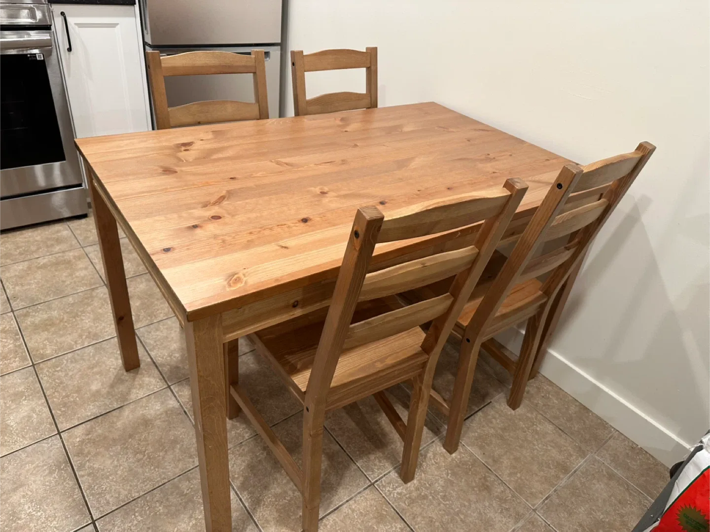 IKEA Dining Table with 4 Chairs 118cm x 75cm image indicator(3)