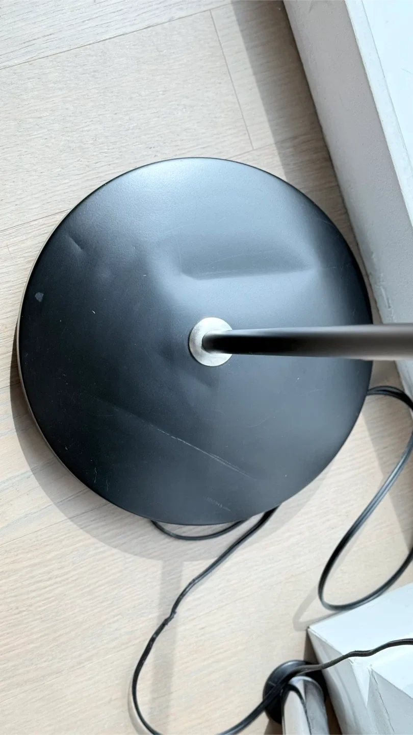 Black IKEA Floor Task Lamp image indicator(7)