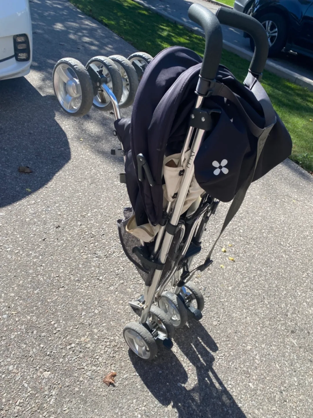 UPPAbaby G-Luxe Stroller - Black image indicator(8)