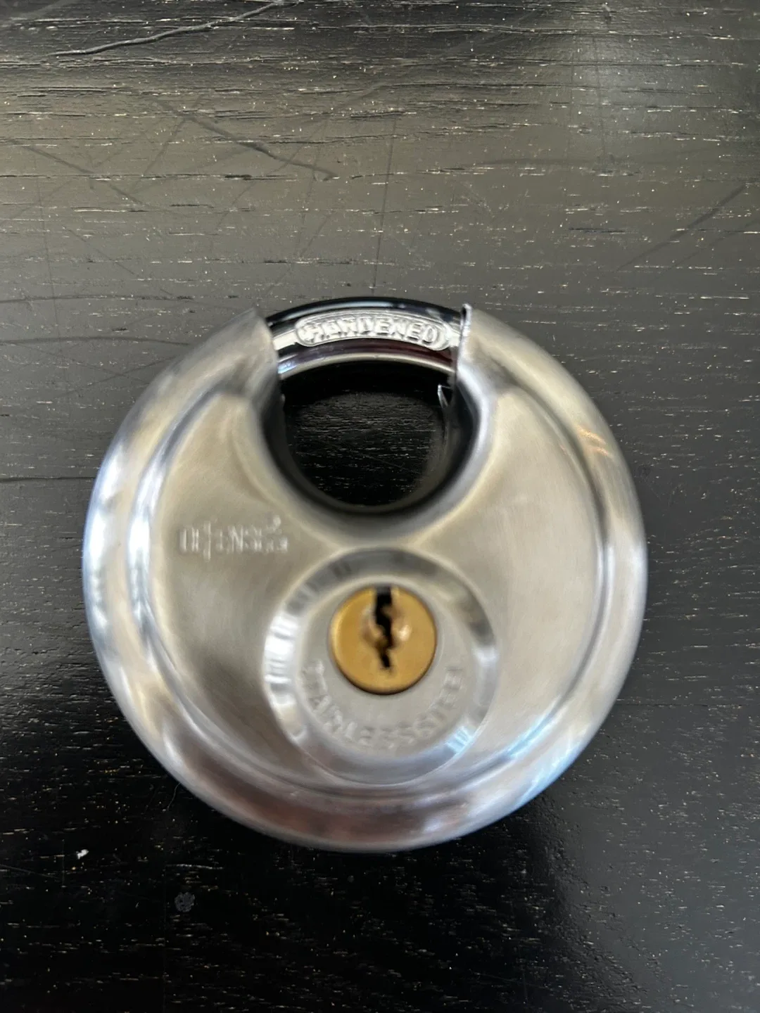 Defender Stainless Steel Disc Padlock with Keys image indicator(2)