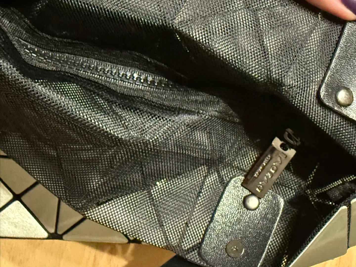 BAO BAO ISSEY MIYAKE Tote Bag image indicator(7)