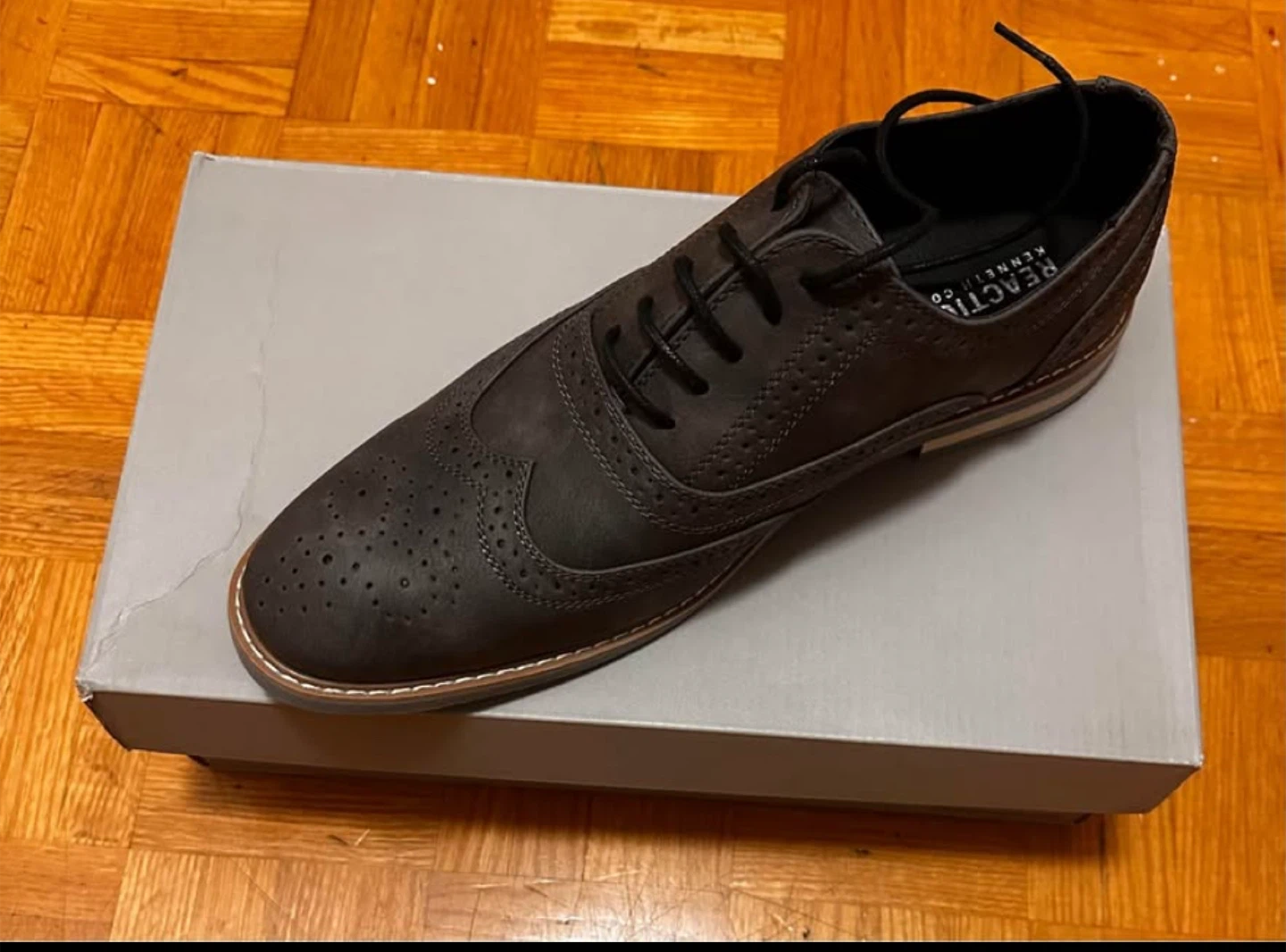 MENS SHOES