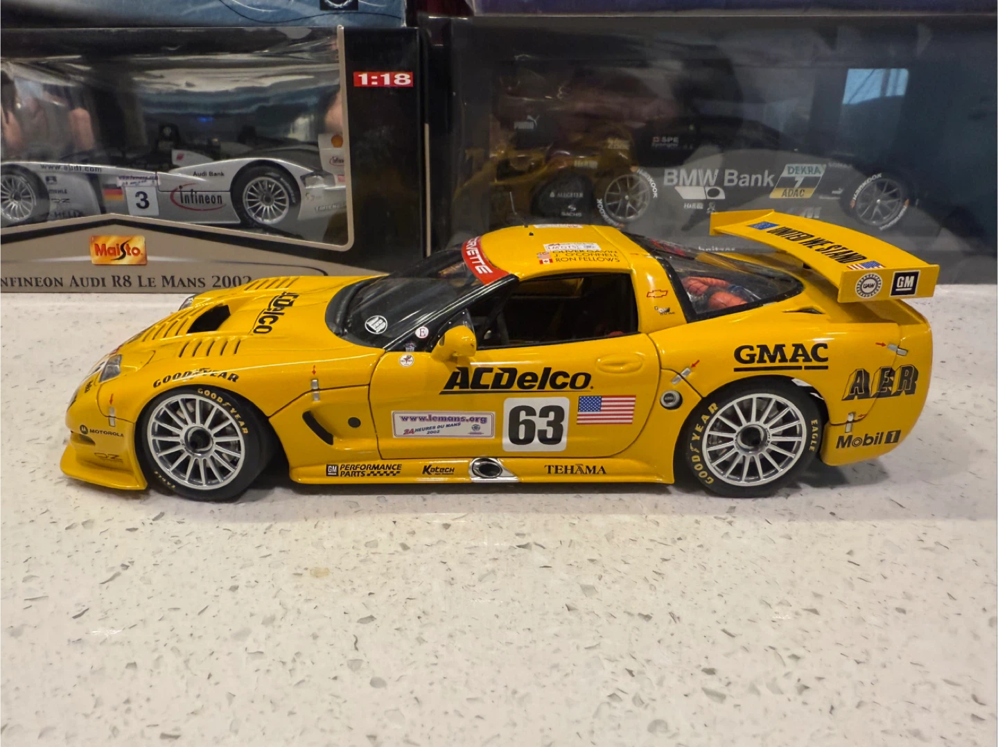 AUTOart #63 Chevrolet Corvette C5R 2002 Le Mans 24 Hours