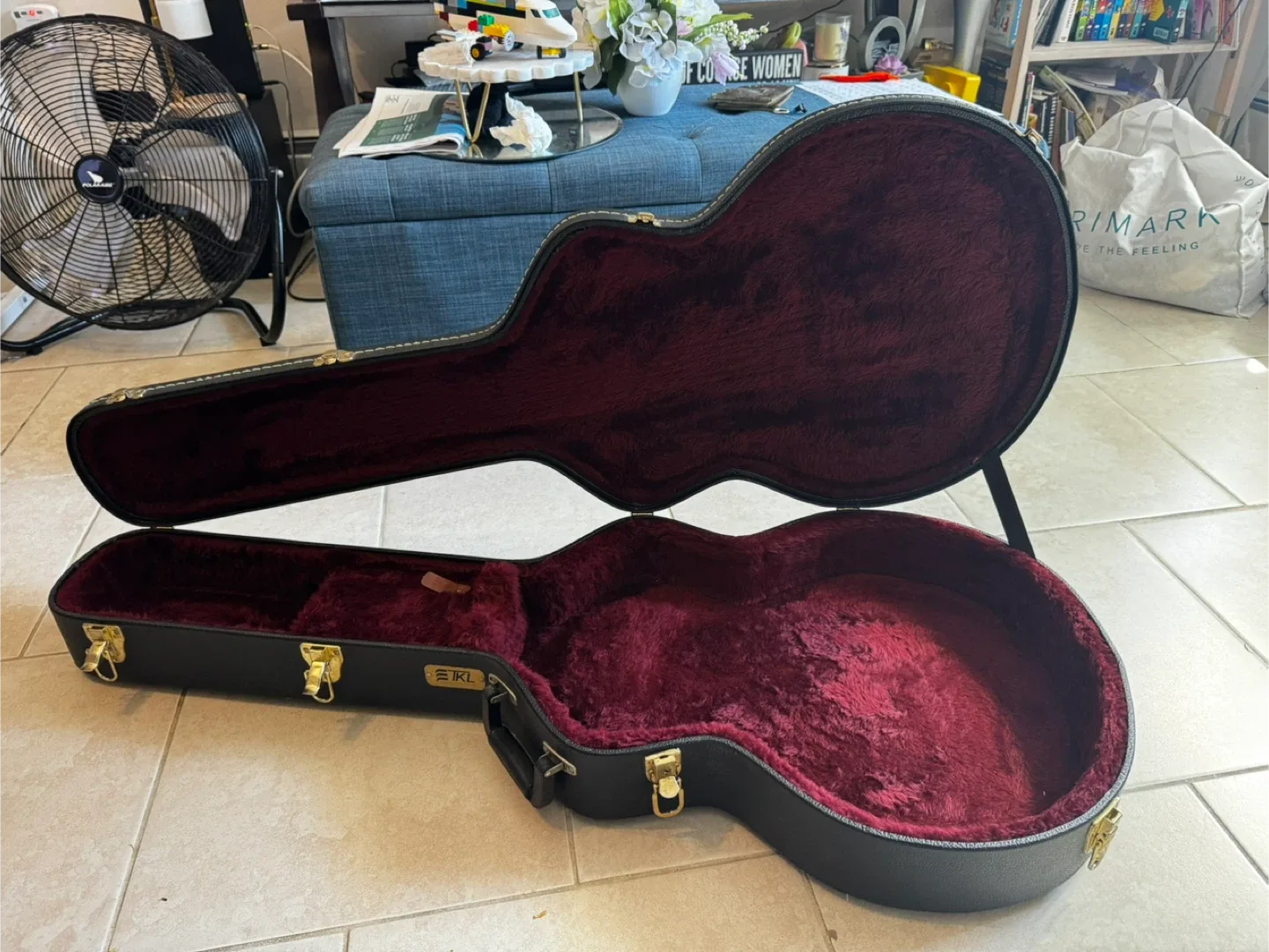 IKL Guitar Case image indicator(3)