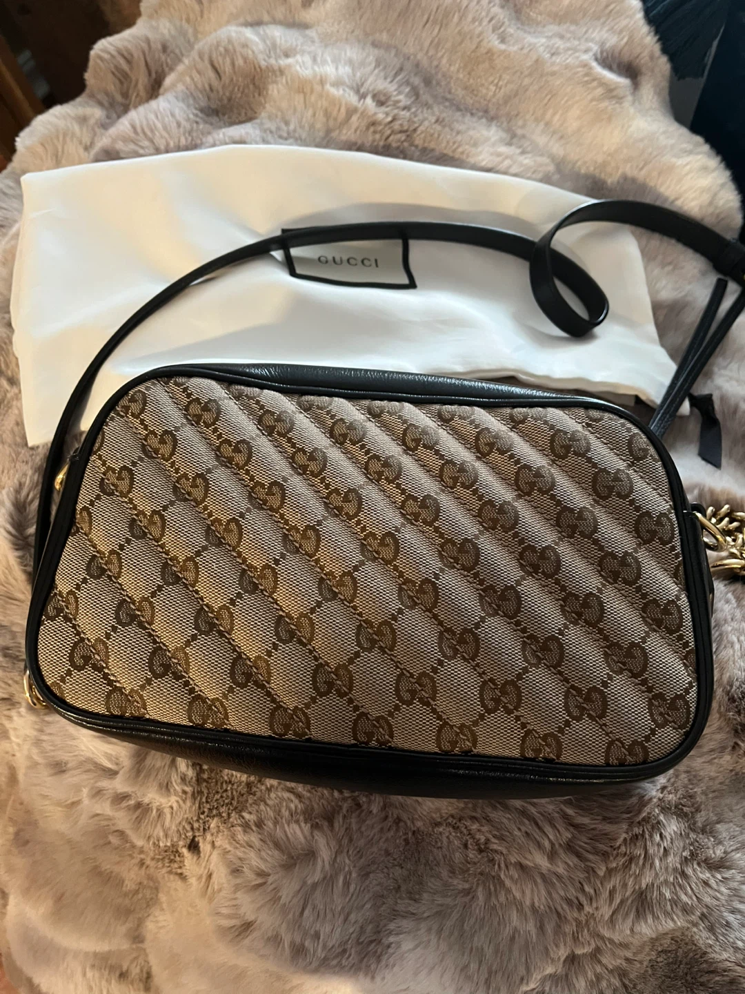 Gucci GG Marmont Small Shoulder Bag - AUTHENTIC - photo 2