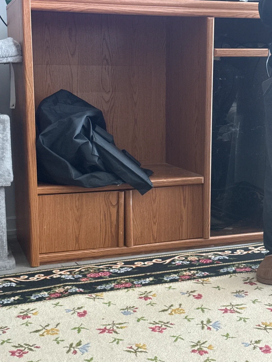 Wooden TV Stand/Entertainment Unit