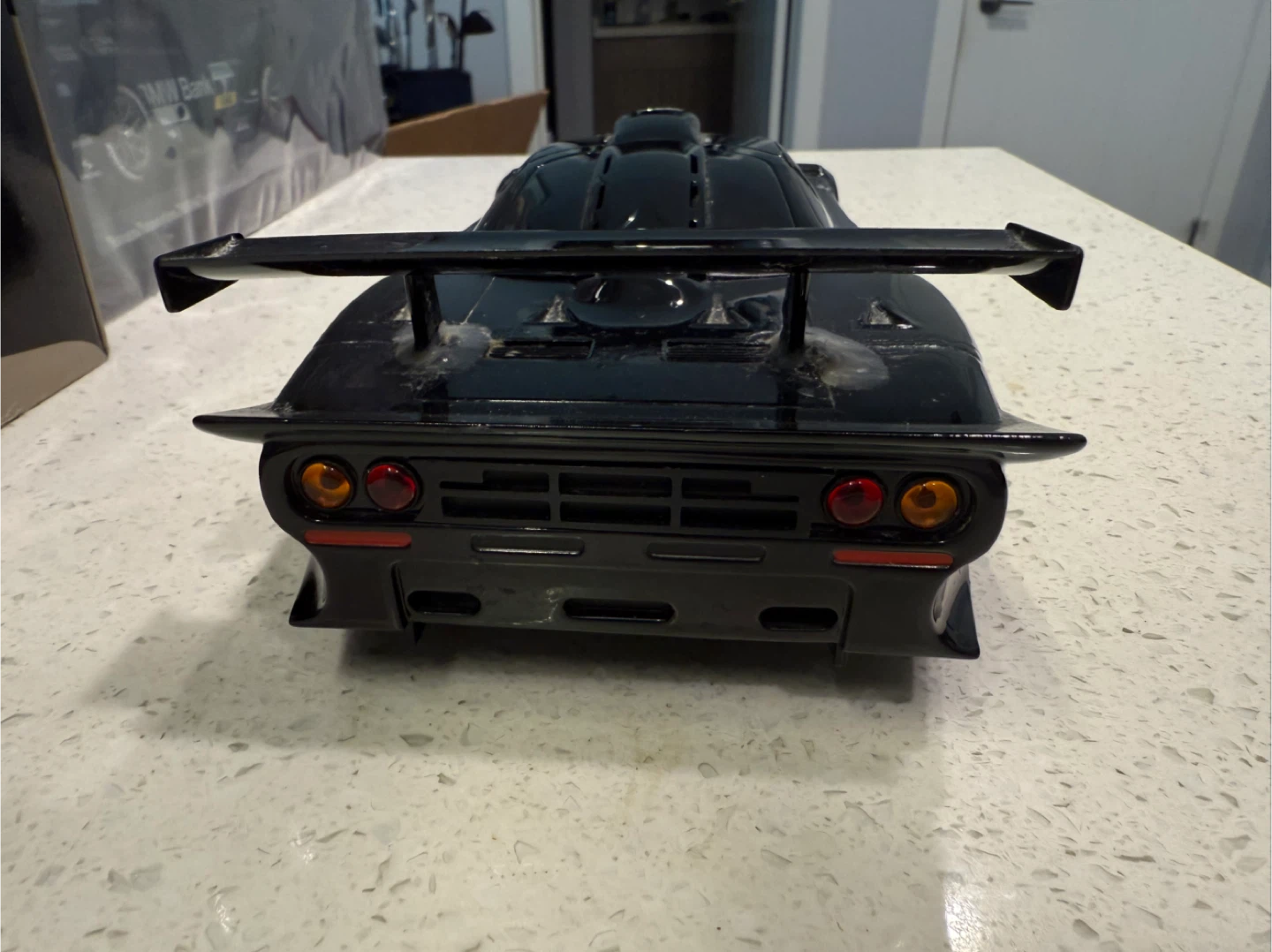 UT Models McLaren F1 GTR Long Tail Road Car - photo 4