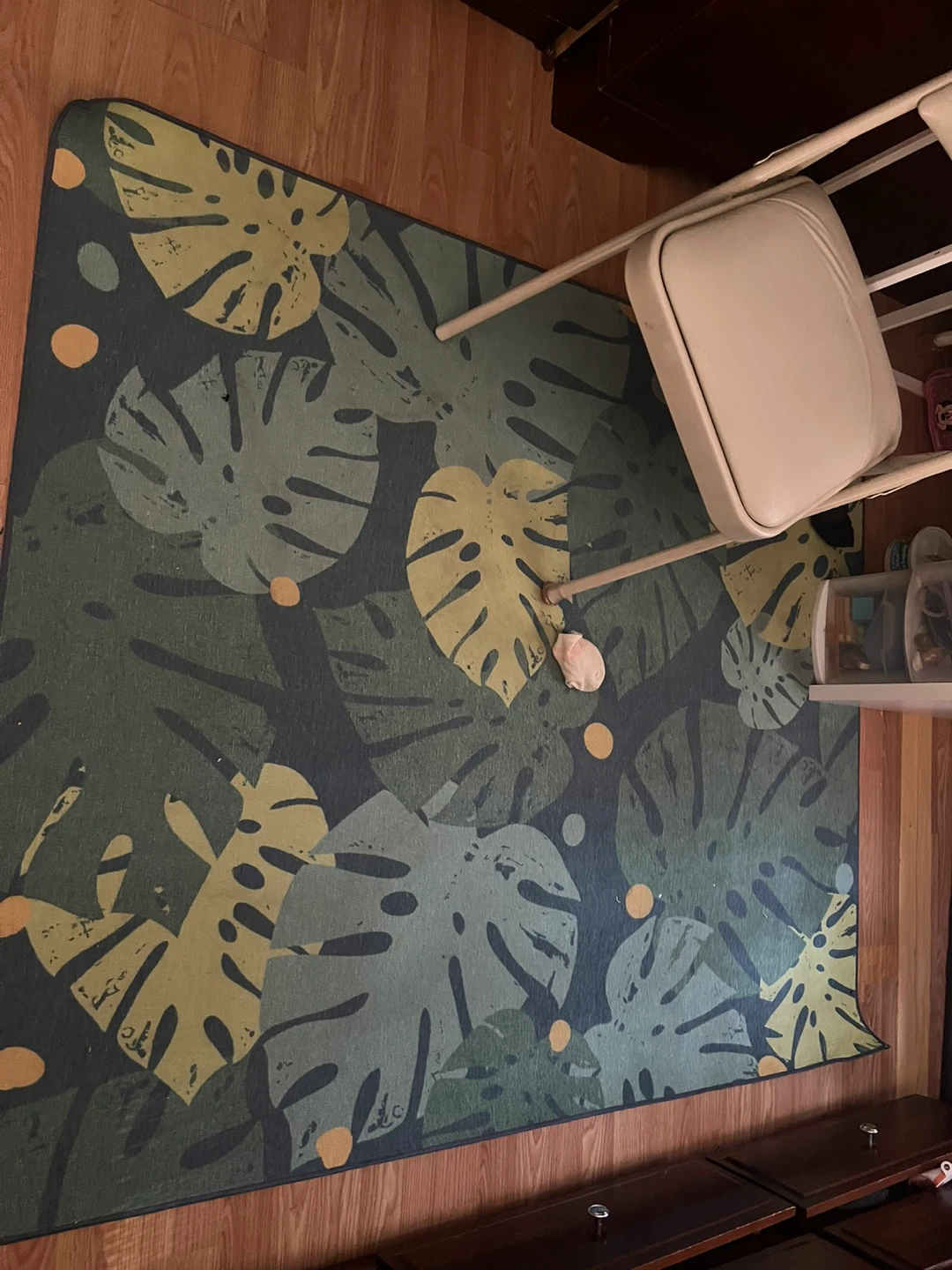 Ikea leaf rug