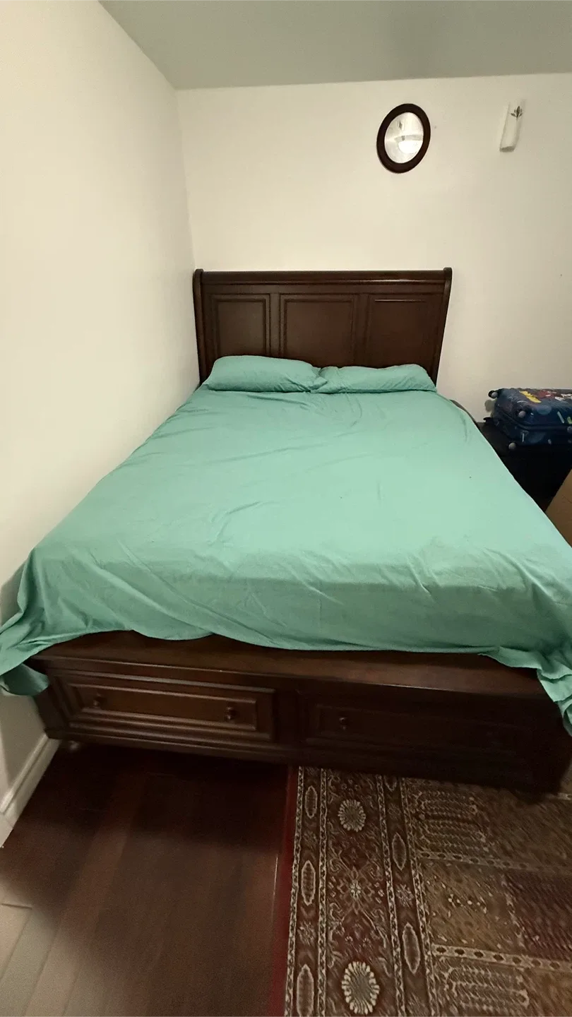 Queen Size Bed with Mattress & Storage Drawers image indicator(2)