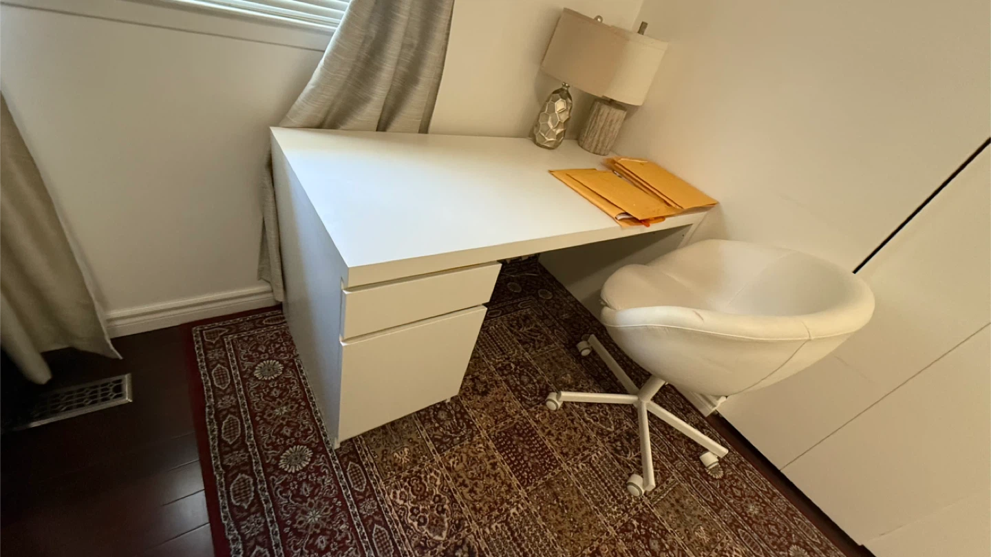 White Desk & Chair - photo 2