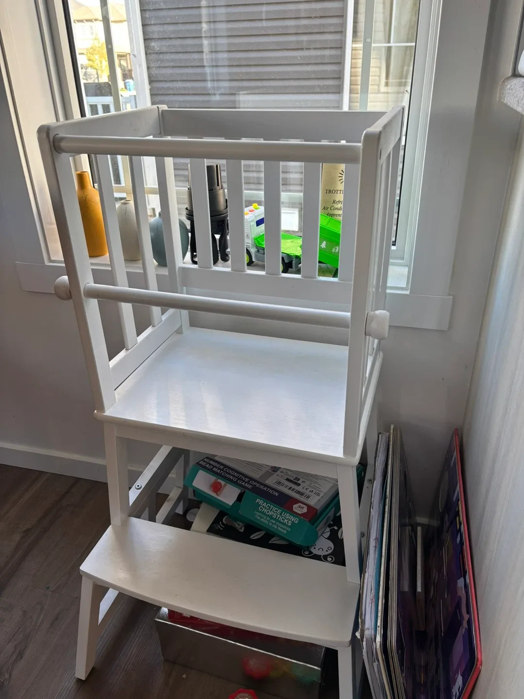 Toddler Learning Tower - White image indicator(2)