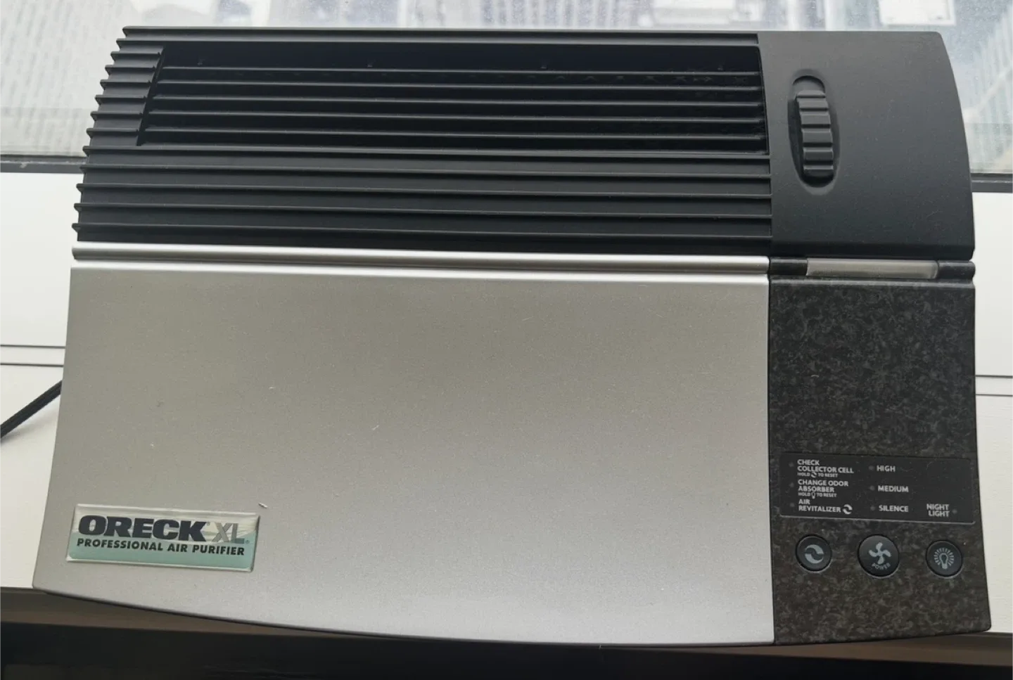 Oreck XL Professional Air Purifier image indicator(4)