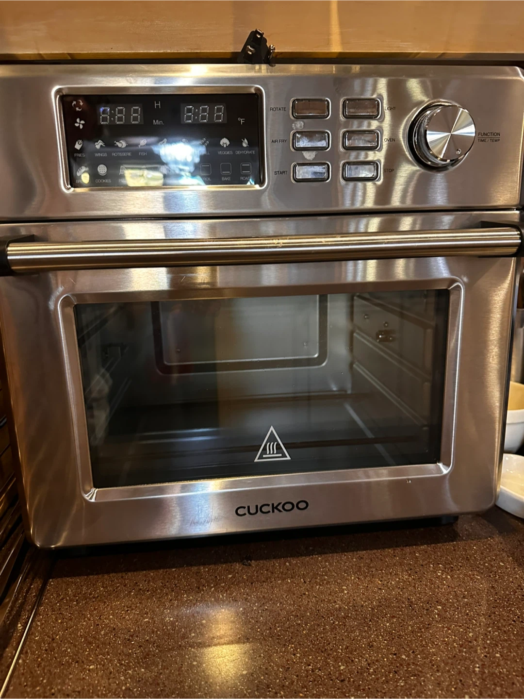 Cuckoo CAFO-A2601S Series Air Fryer Oven - photo 2