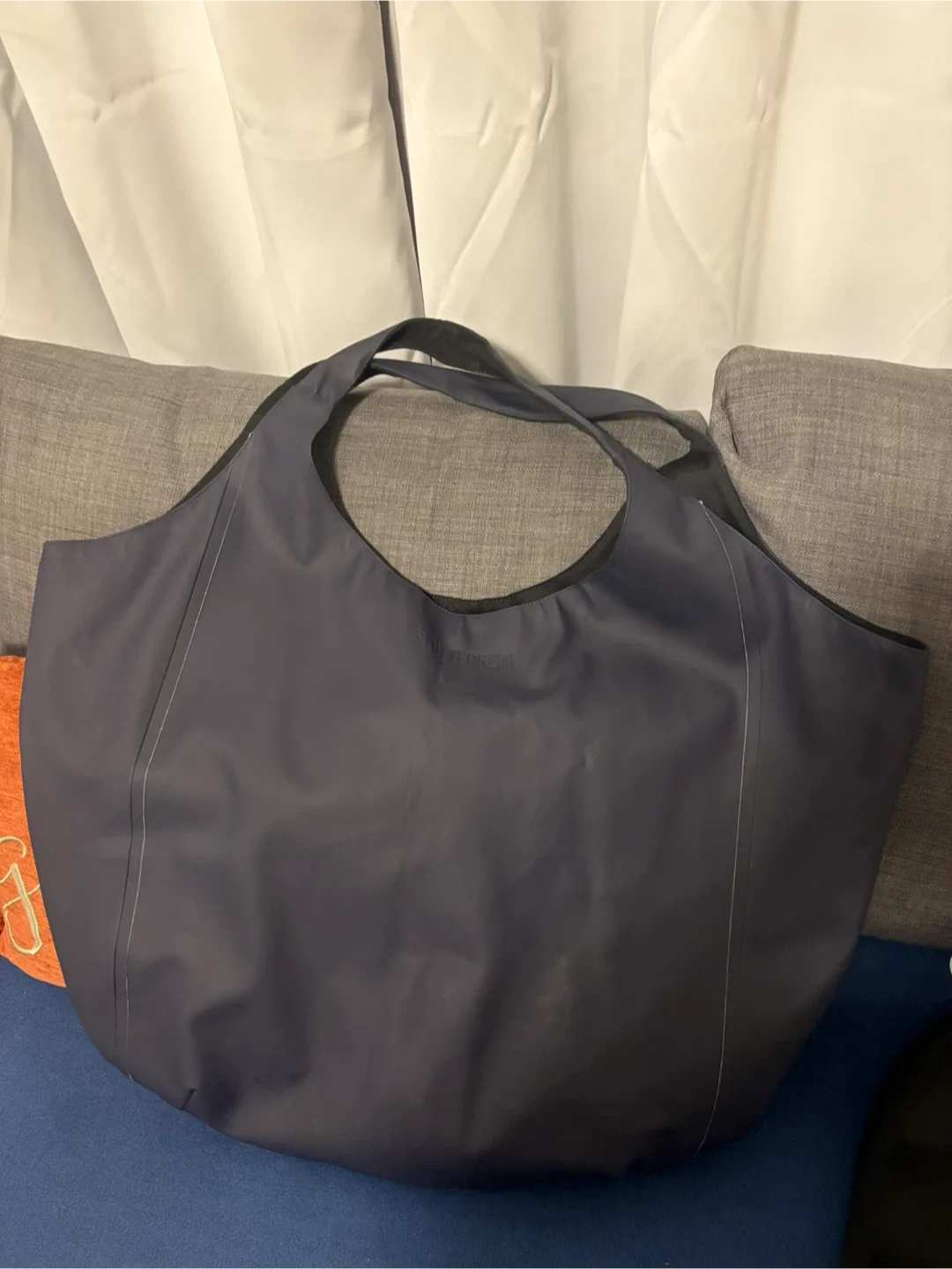 Stutterheim Svea Puffer Bag Matte Navy image indicator(2)