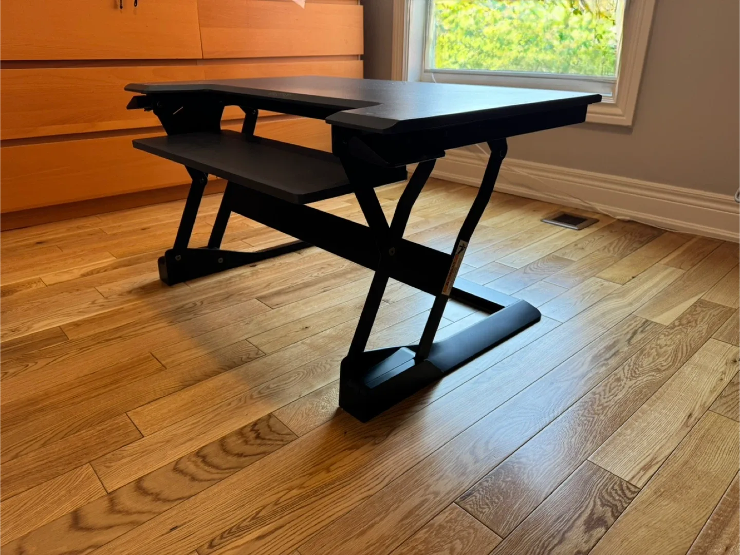 Ergotron Workfit-T Standing Desk Converter image indicator(5)