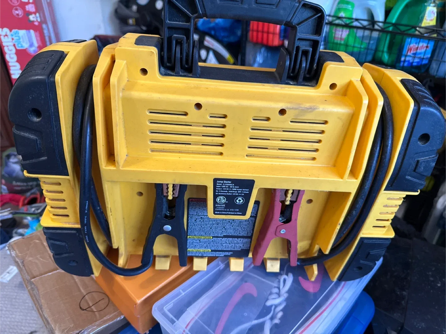 CAT CJ3000 Jump Starter thumbnail