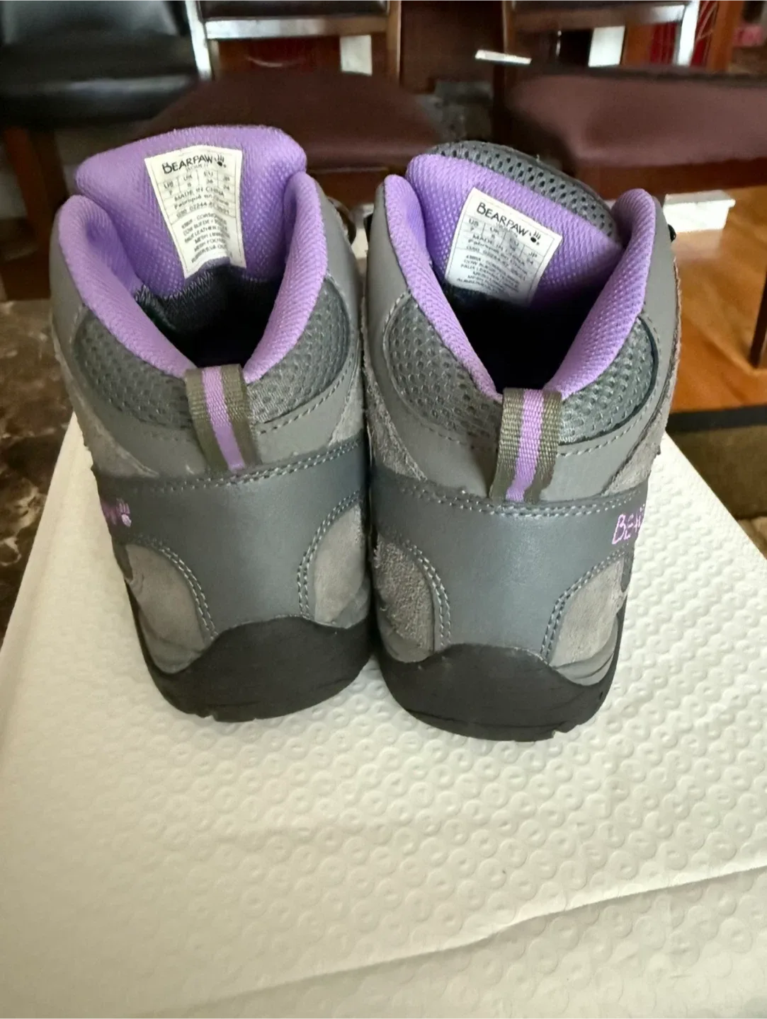 Bear Paw Woman Boots size 7 image indicator(3)