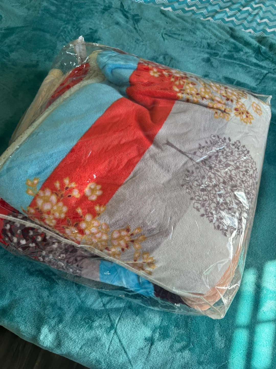 Floral Pattern Quilt blanket for winter - photo 2