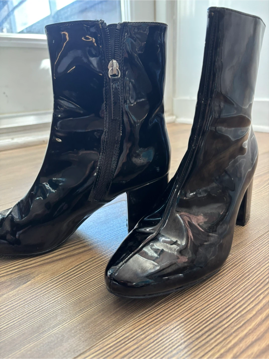 Urban Outfitters Black Patent Ankle Boots - Size 8 - photo 3
