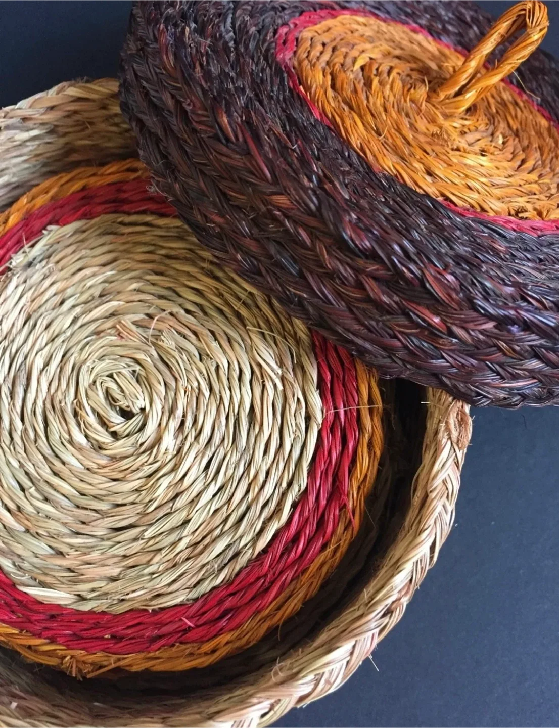 Woven Placemats + Coaster Set image indicator(8)