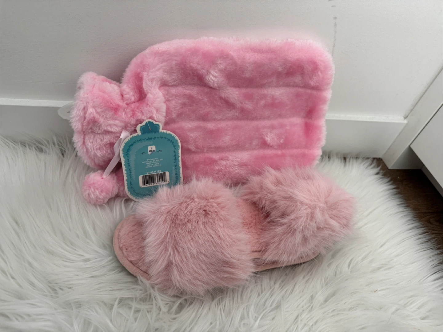 Lori's Pink Faux Fur Hot Water Bottle & Slippers Set - photo 3