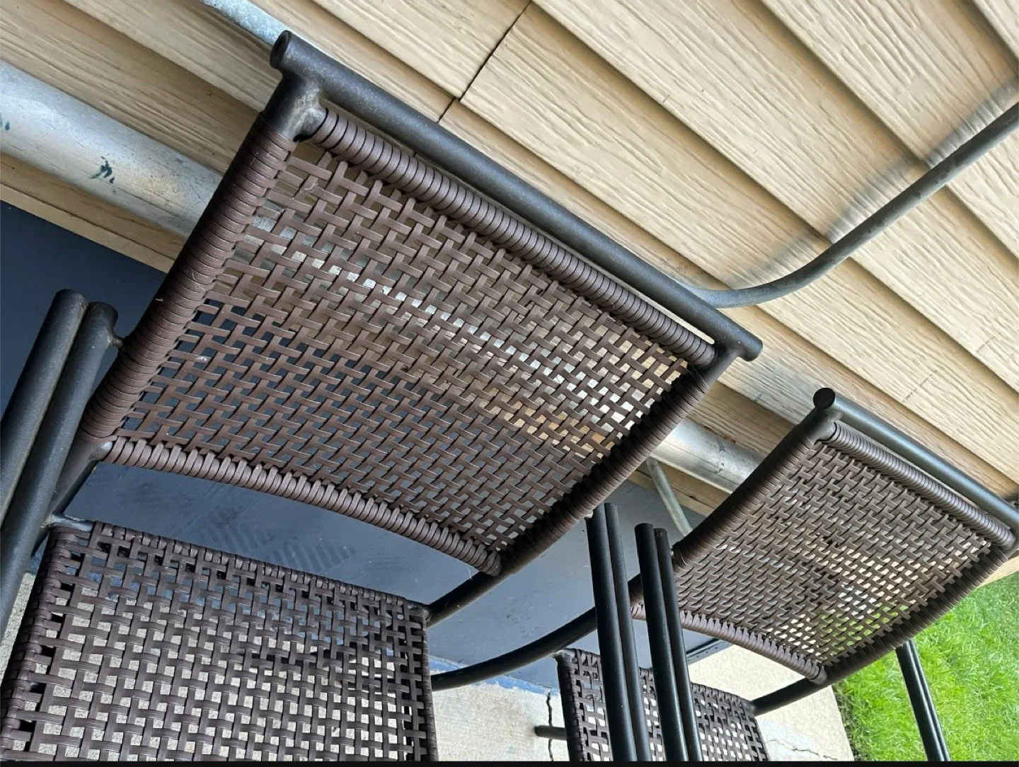 Patio chairs image indicator(3)