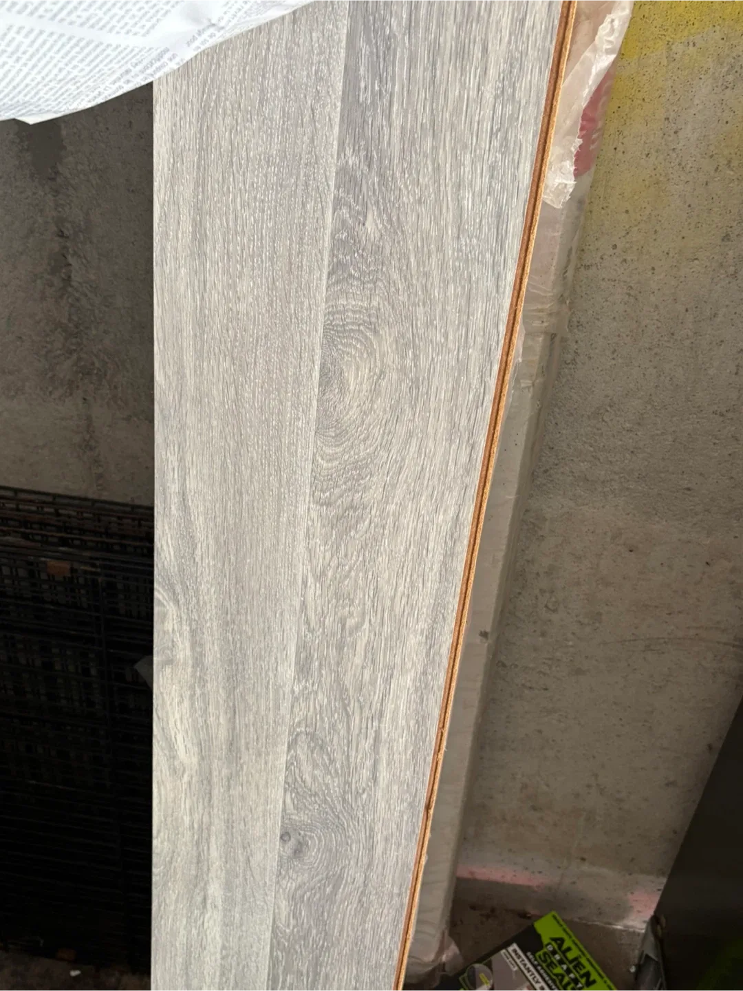 Style Selections Laminate Flooring - 21.35 sq ft image indicator(2)