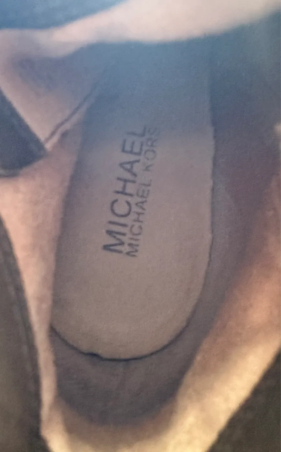 Michael Michael Kors Black Leather Heeled Booties image indicator(3)