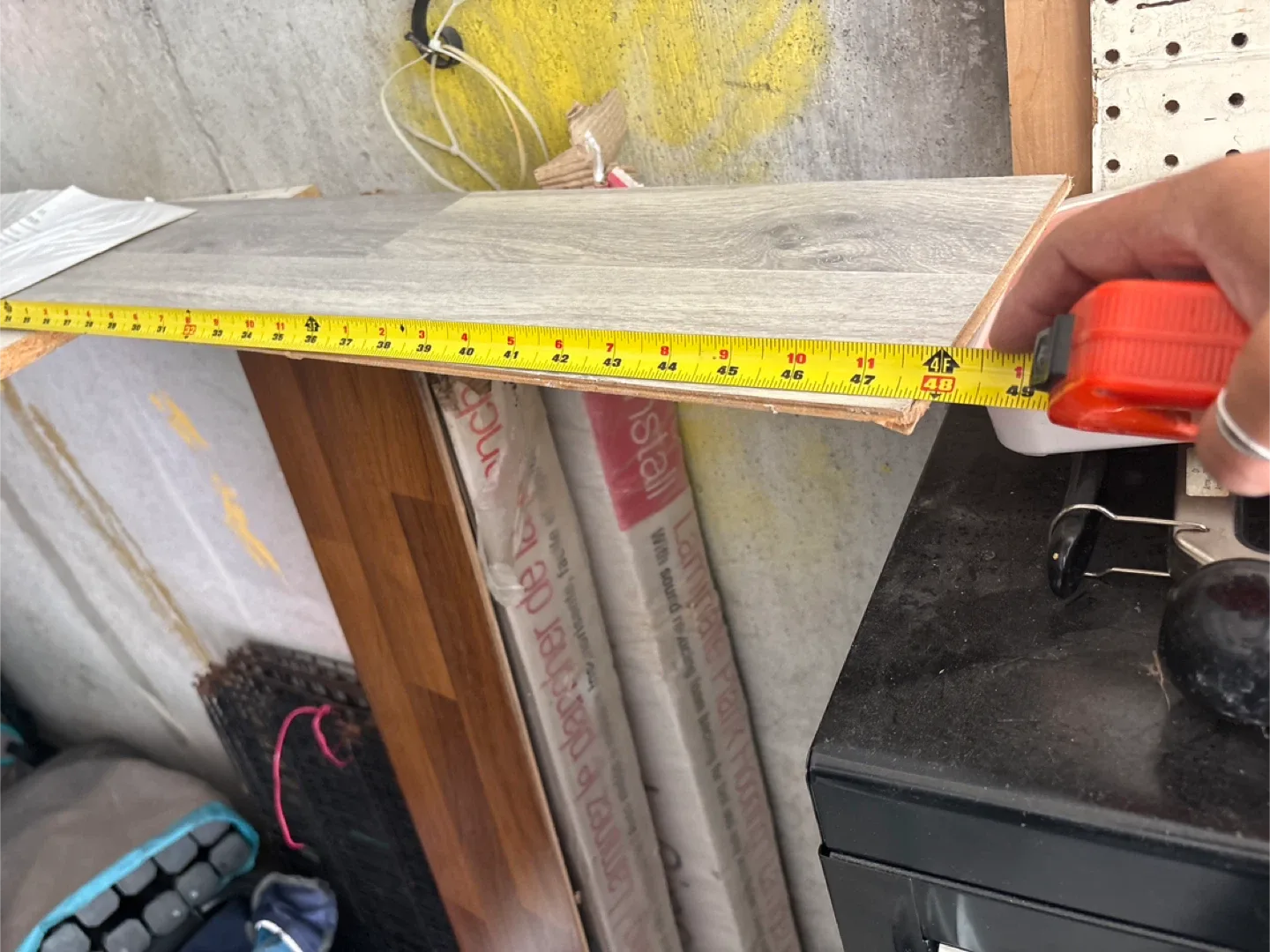 Style Selections Laminate Flooring - 21.35 sq ft image indicator(6)