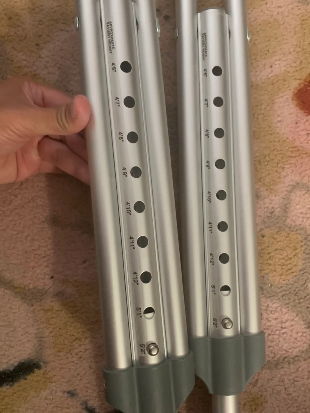 Airgo Crutches - Adjustable Height image indicator(2)