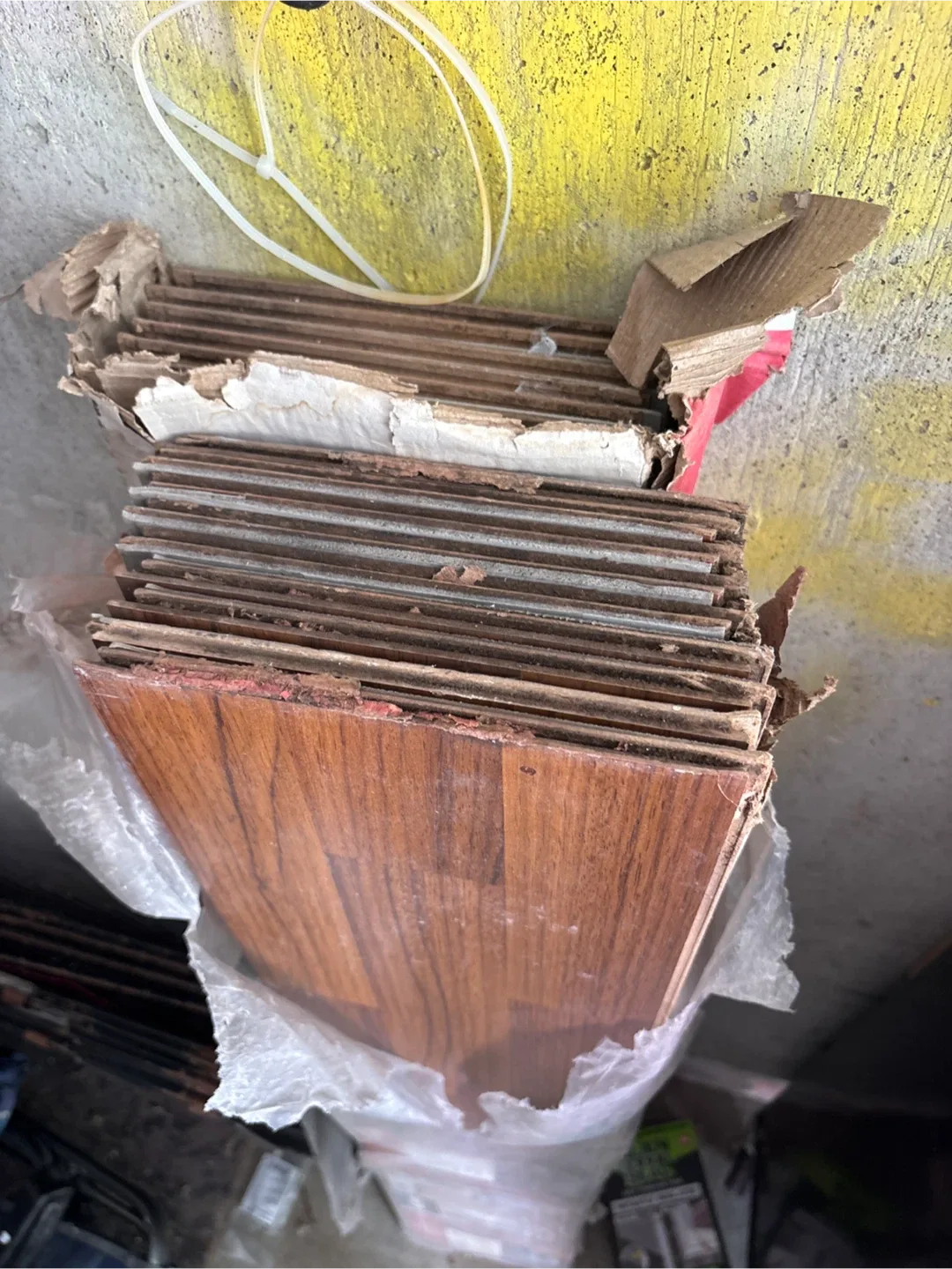 Easy2Install Laminate Plank Flooring image indicator(3)