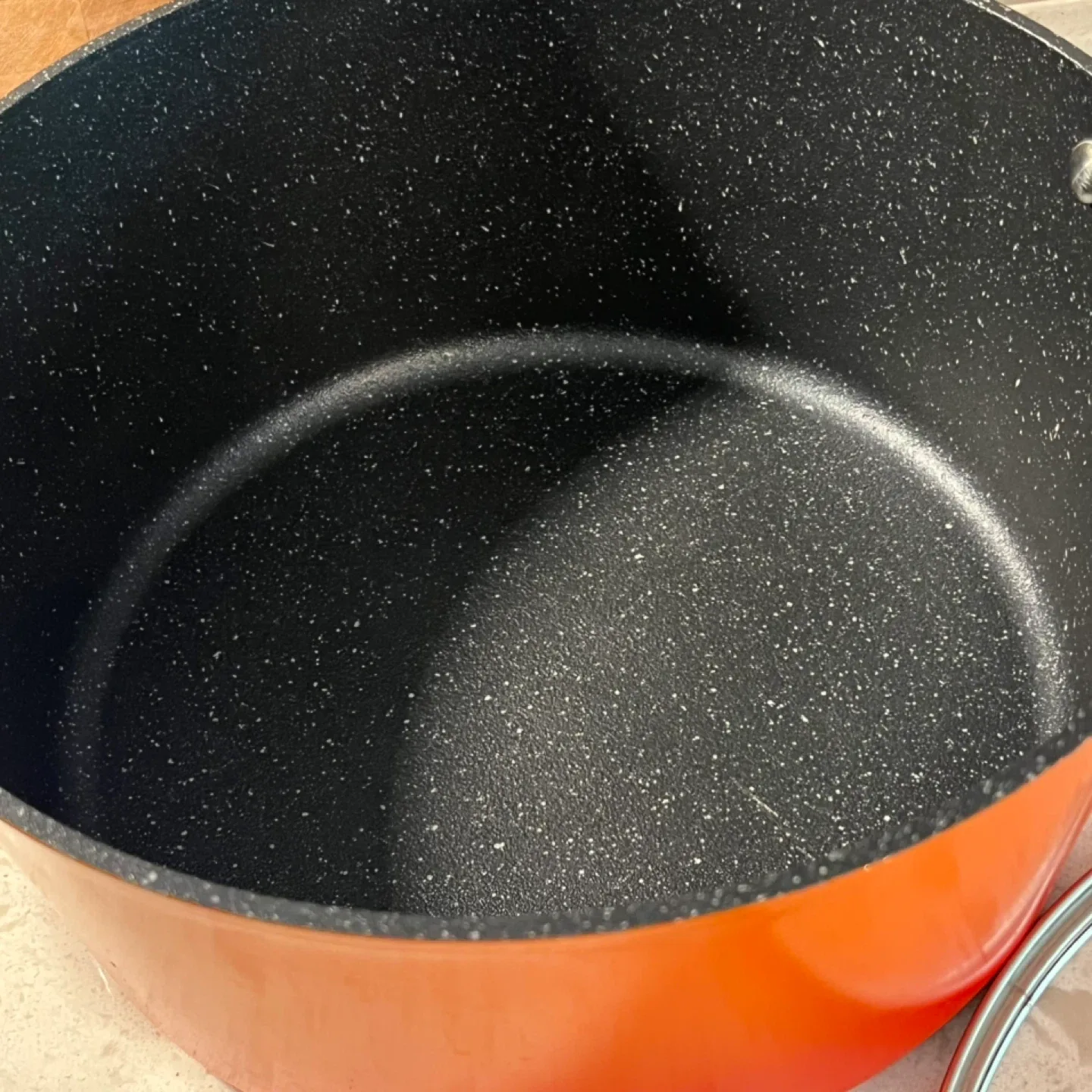 The Rock Dutch Oven - Orange image indicator(3)