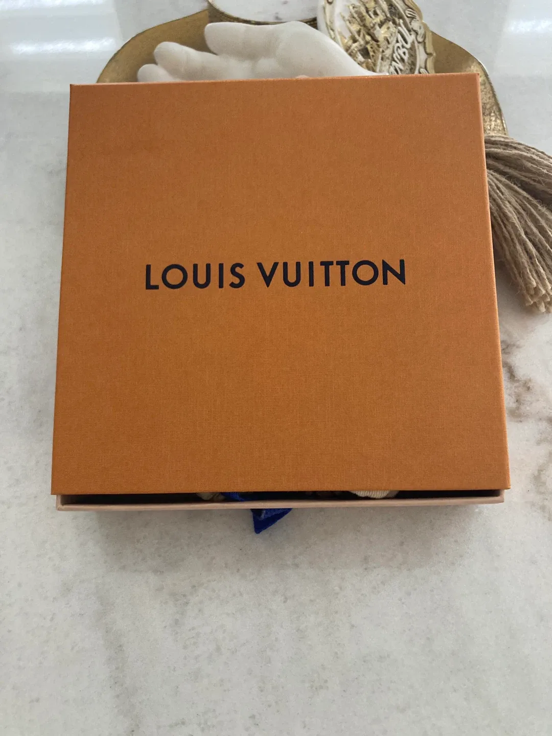 Louis Vuitton Reversible Belt Size 85/34 image indicator(9)