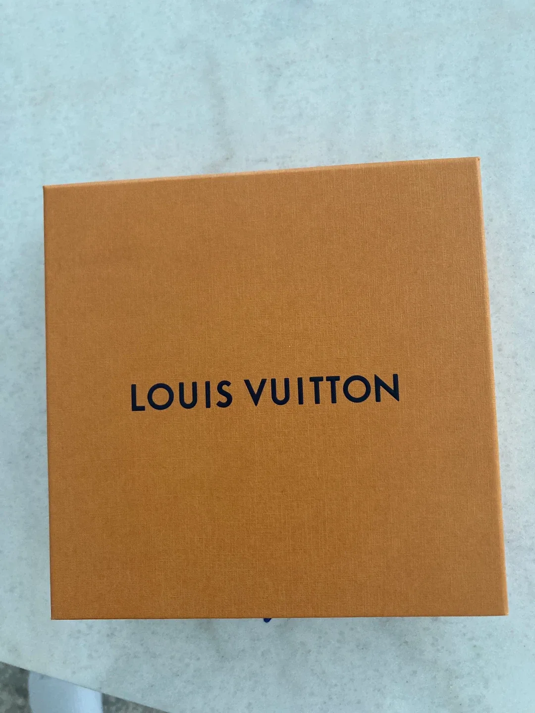 Louis Vuitton Reversible Belt Size 85/34 image indicator(8)