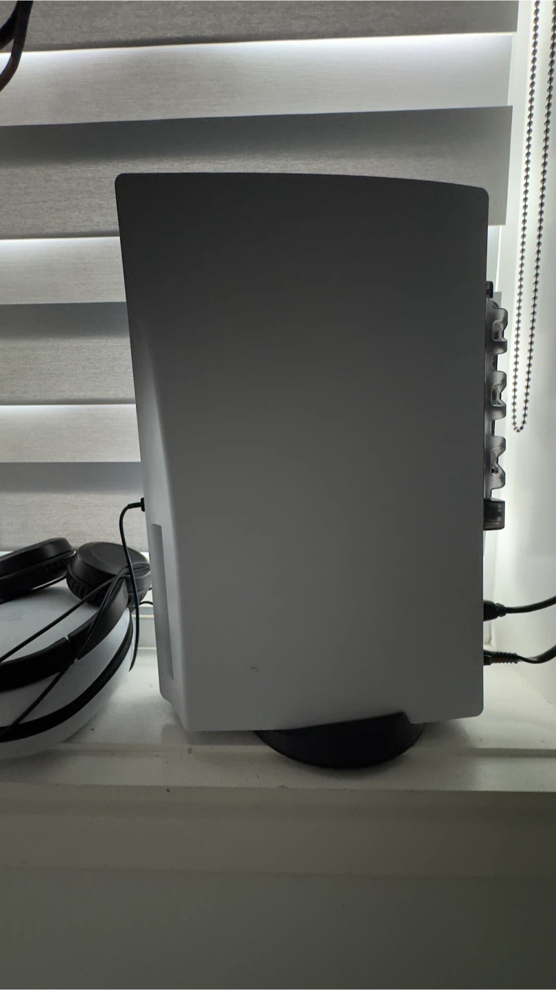 PS5 Console, Dualsense Edge Controller & Games - photo 5