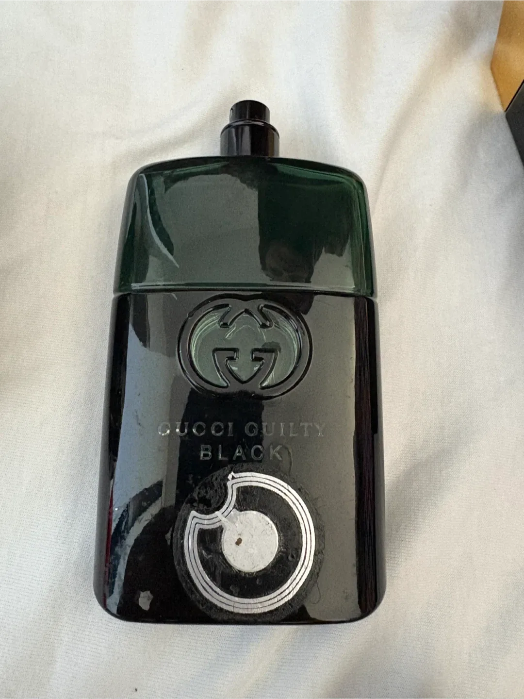 Gucci Guilty Black, Paco Rabanne 1 Million, Armani image indicator(4)