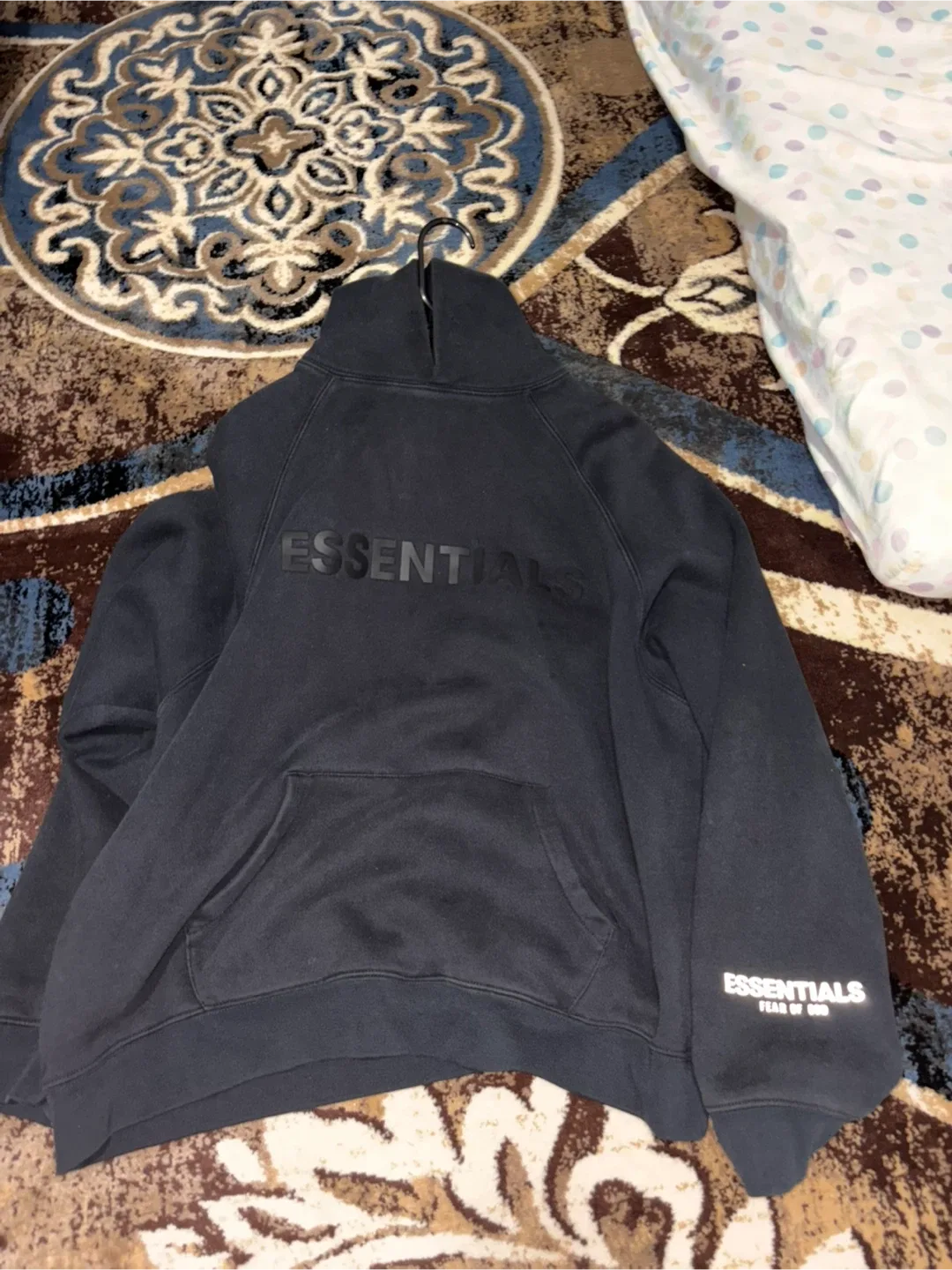Essentials Fear of God Hoodie - Size L thumbnail