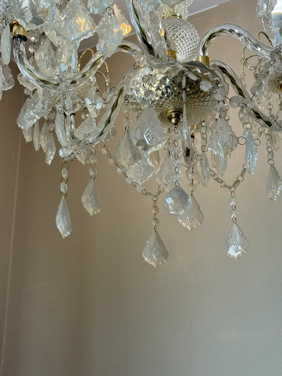 Chandelier image indicator(3)