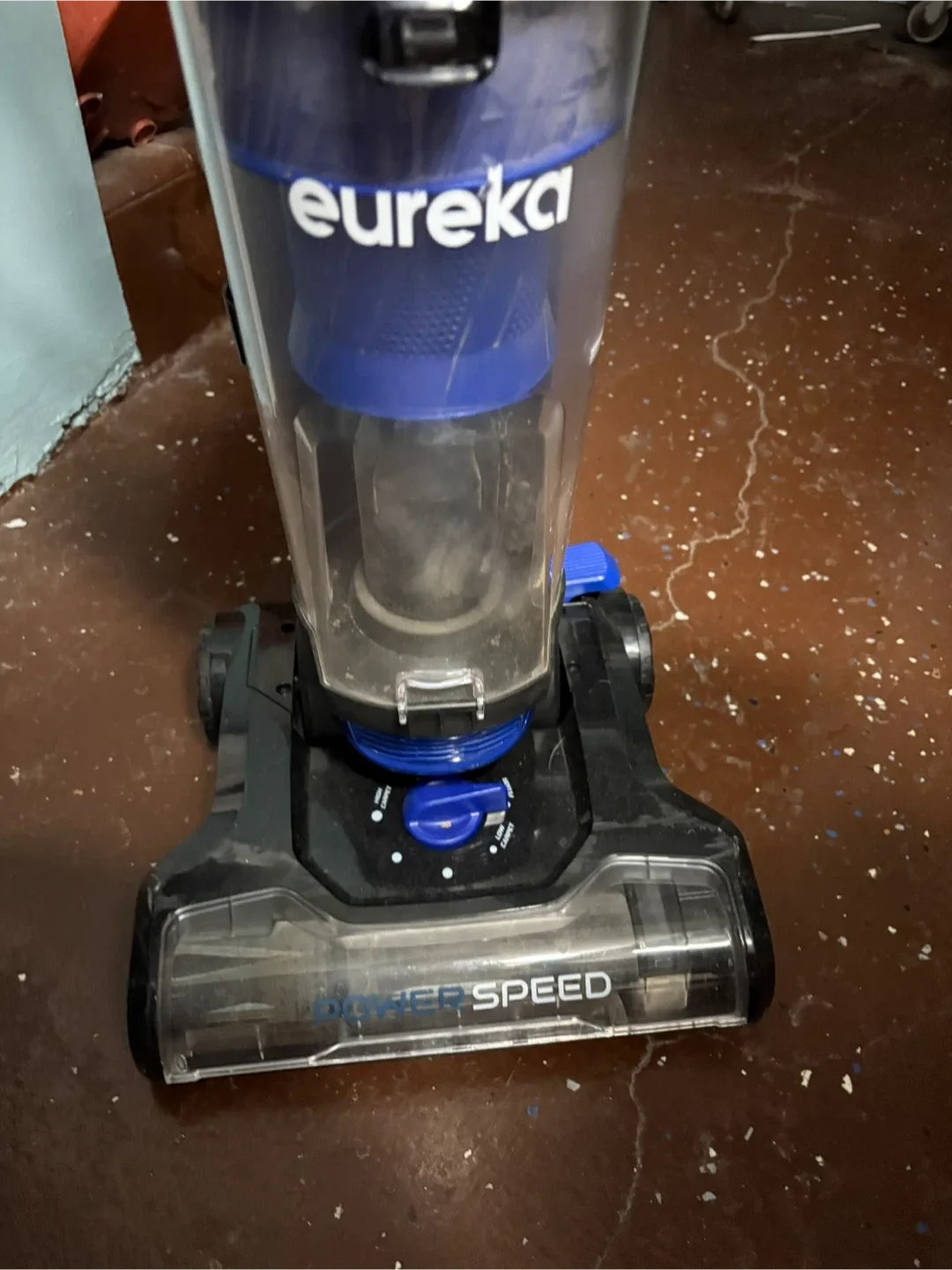 Eureka Power Speed Vacuum image indicator(3)