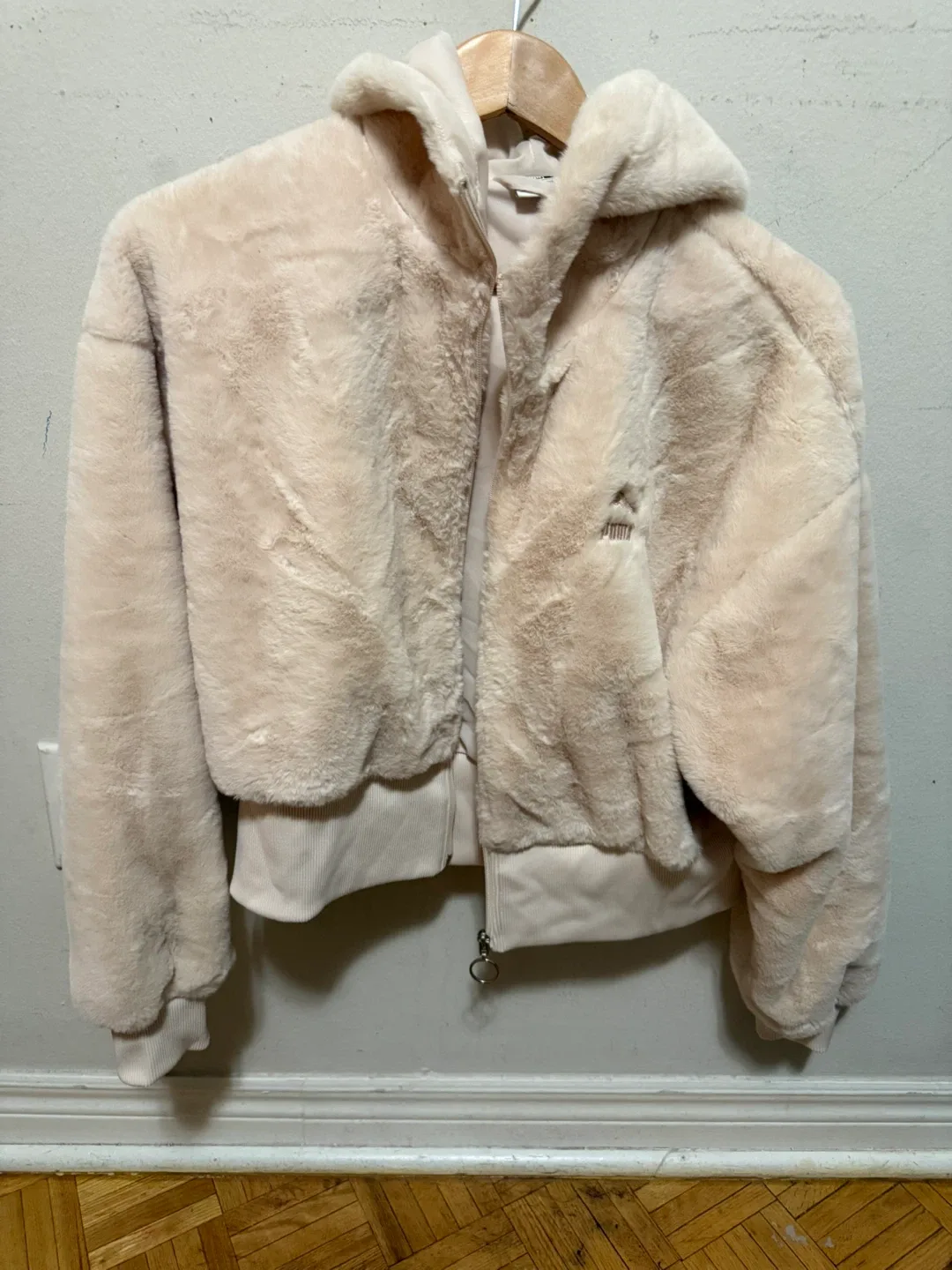 Puma Faux Fur Cropped Hoodie - XL thumbnail