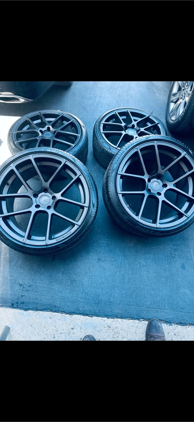 5x120 21 inch rims check pictures for details. - photo 2