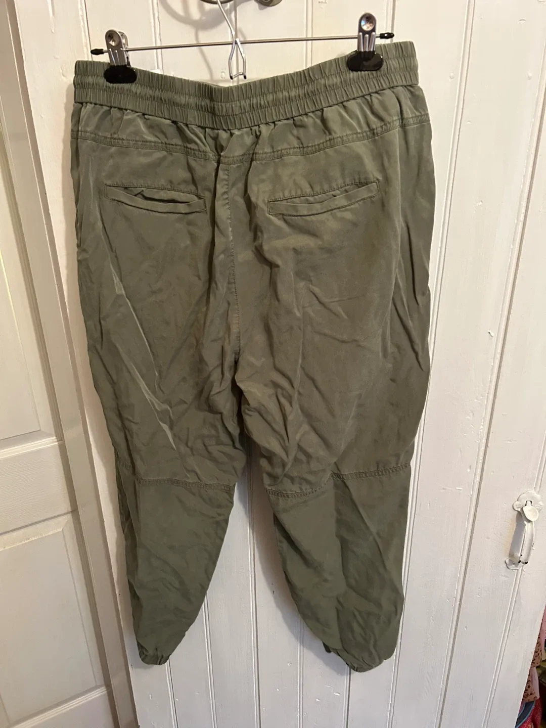 Banana Republic Olive Green Pants - Size L image indicator(4)