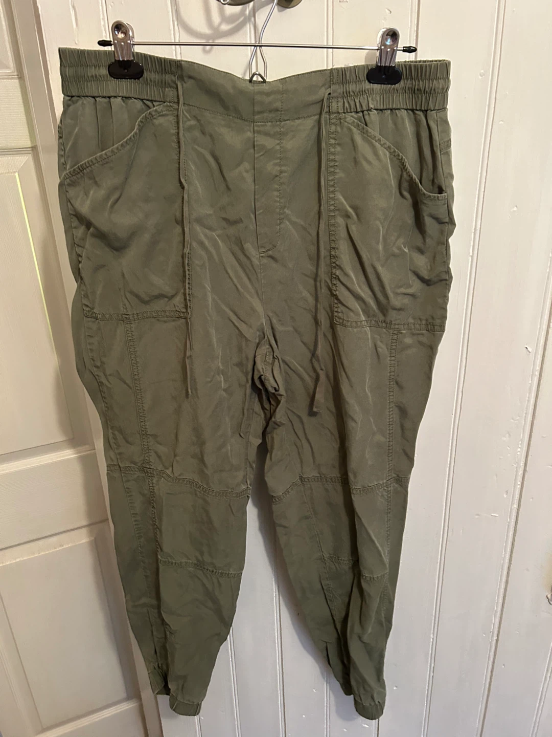 Banana Republic Olive Green Pants - Size L