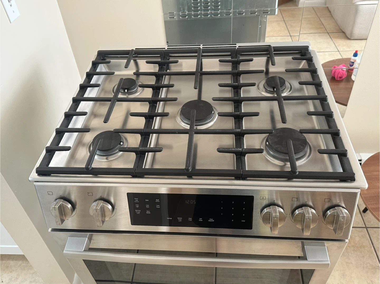 Bosch 800 Series Dual Fuel Slide-in Range 30" Stainless Steel - photo 2